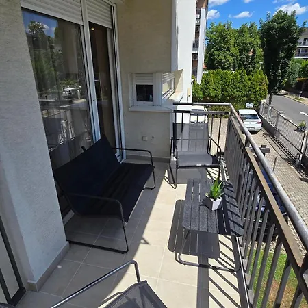 Betti Apartment